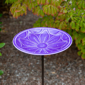 12" Lolly Embossed Birdbaths with Garden Stake