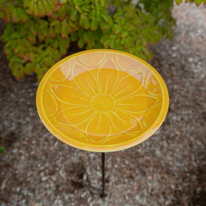 12" Lolly Embossed Birdbaths with Garden Stake