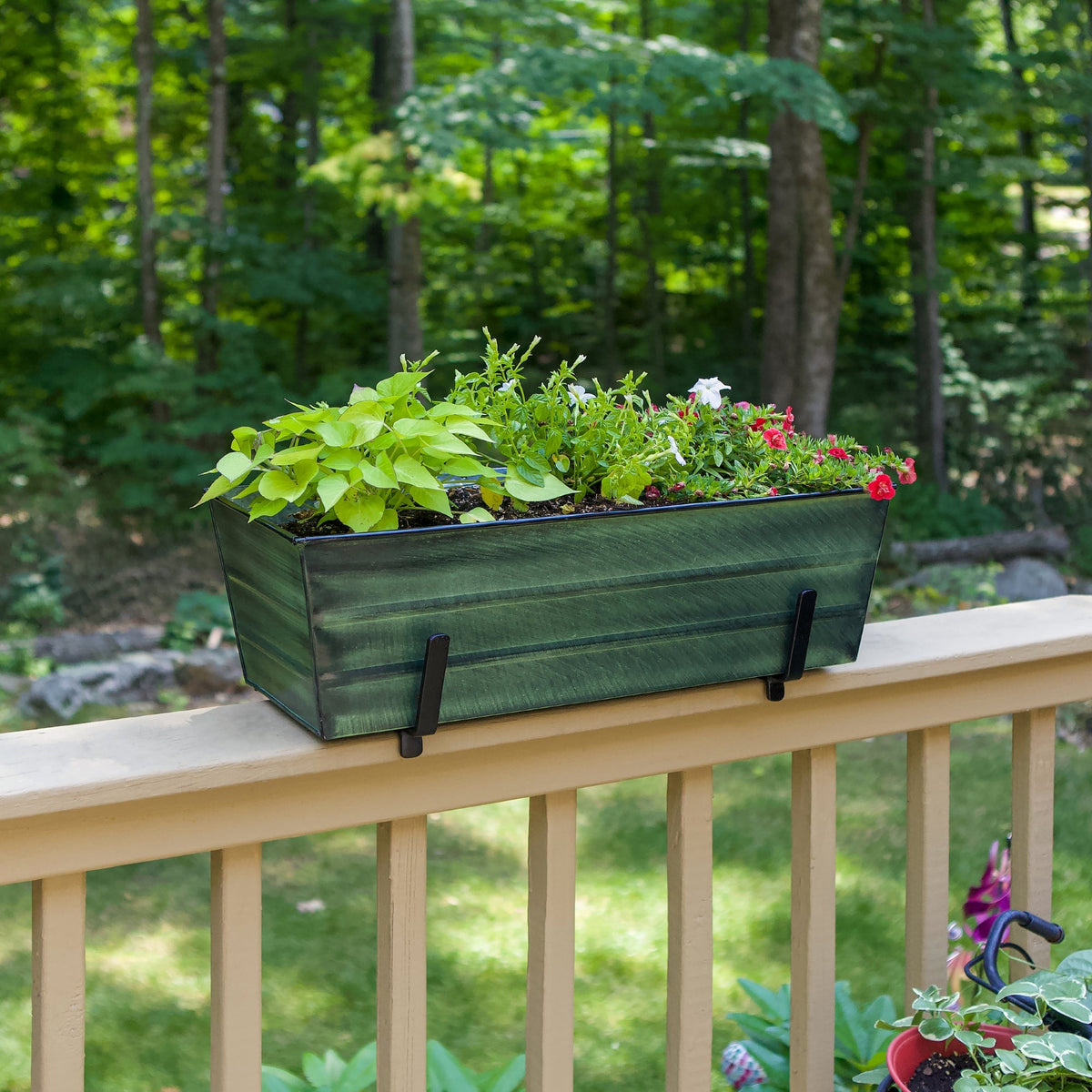 Bloom Box Garden Growing Kit, Medium Green with Brackets for 2 x 6 Railings Flower Box Brackets