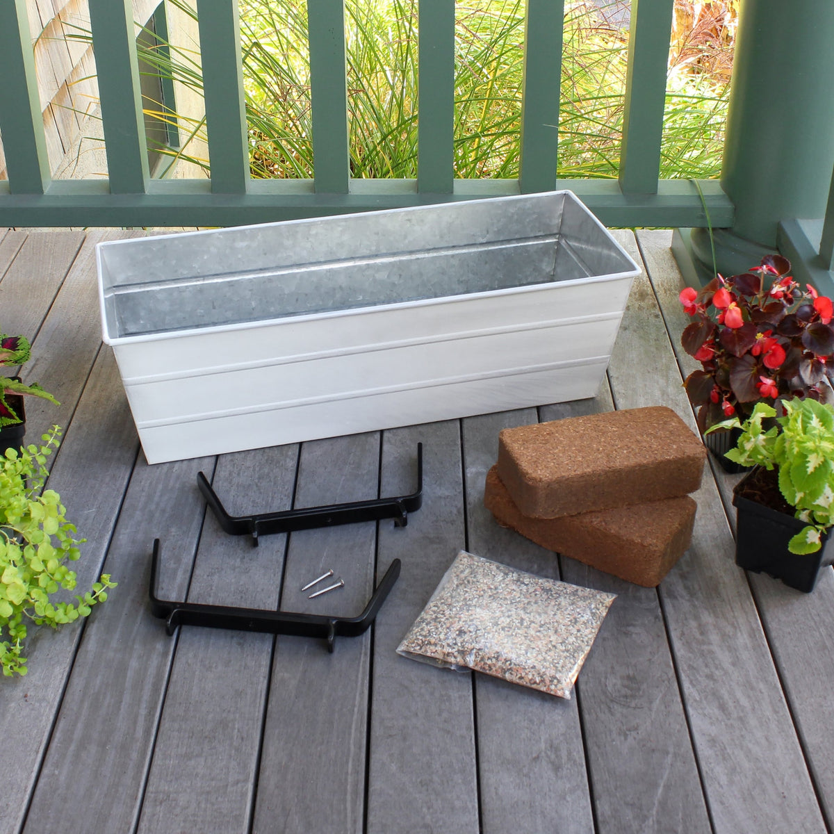 Bloom Box Garden Growing Kit, Medium White with Brackets for 2 x 6 Railings Flower Box Brackets White
