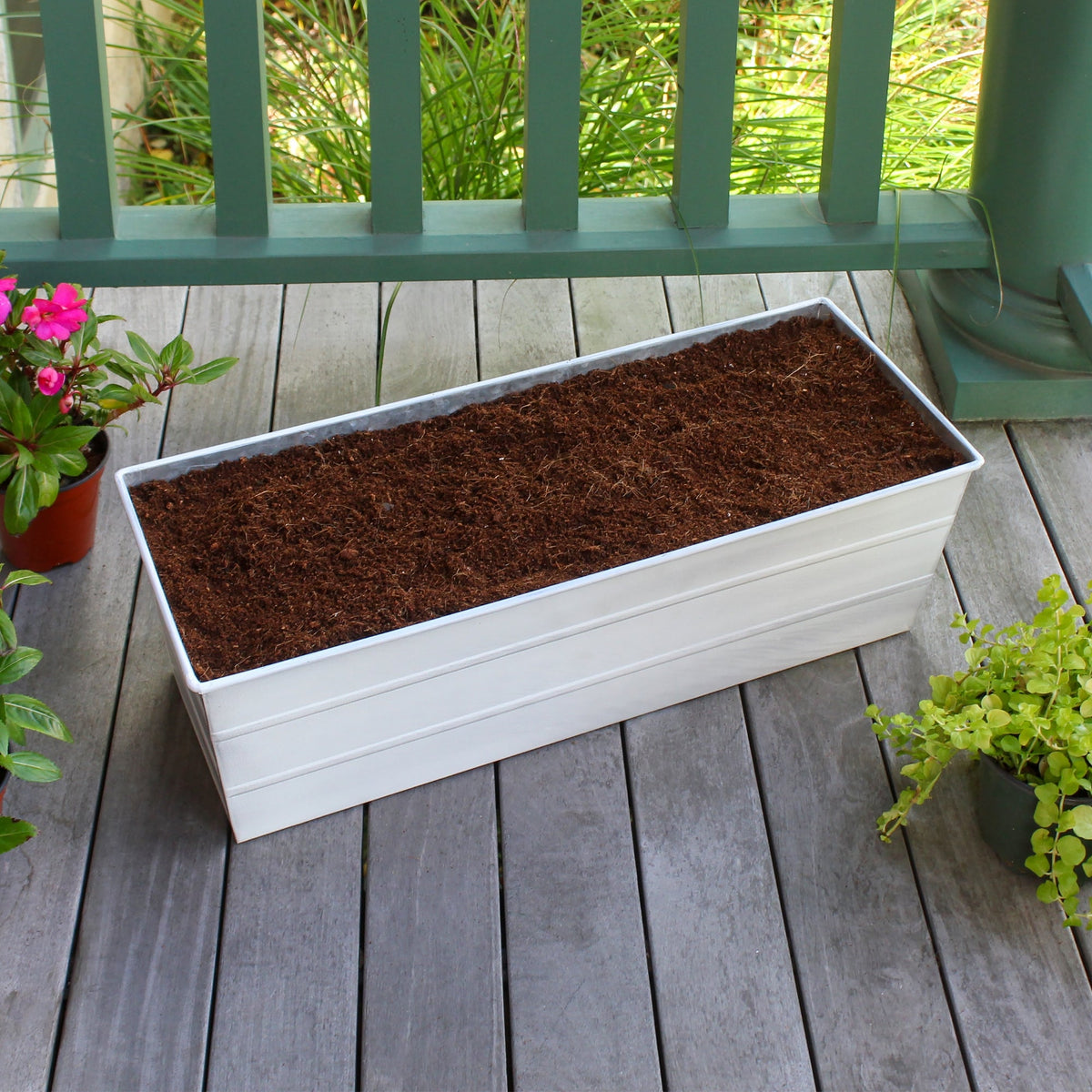 Bloom Box Garden Growing Kit, Medium White with Brackets for 2 x 6 Railings Flower Box Brackets White