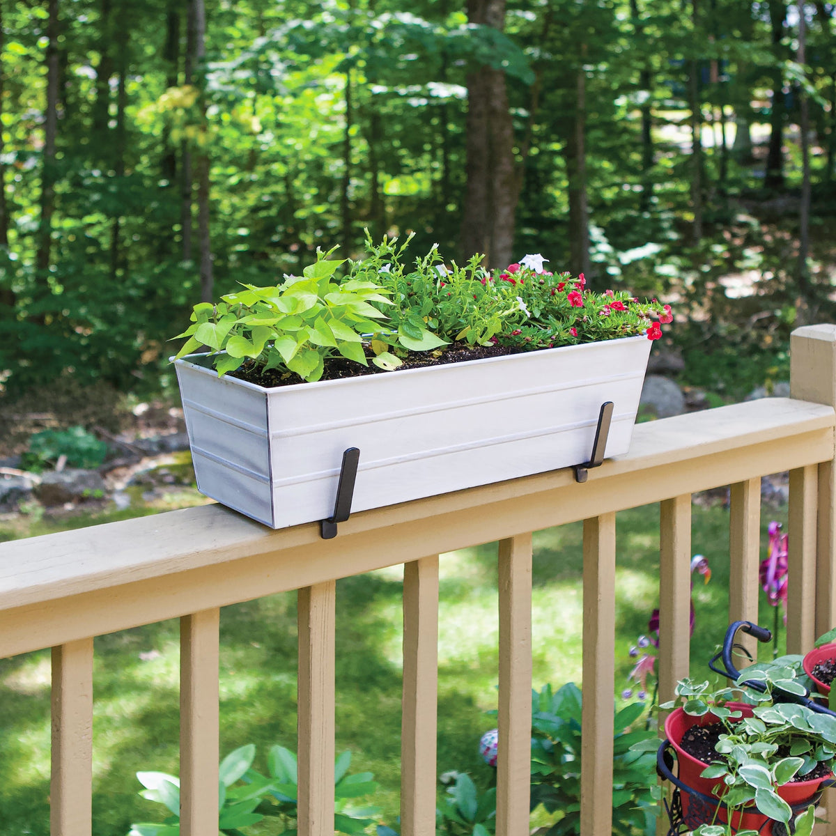 Bloom Box Garden Growing Kit, Medium White with Brackets for 2 x 6 Railings Flower Box Brackets White