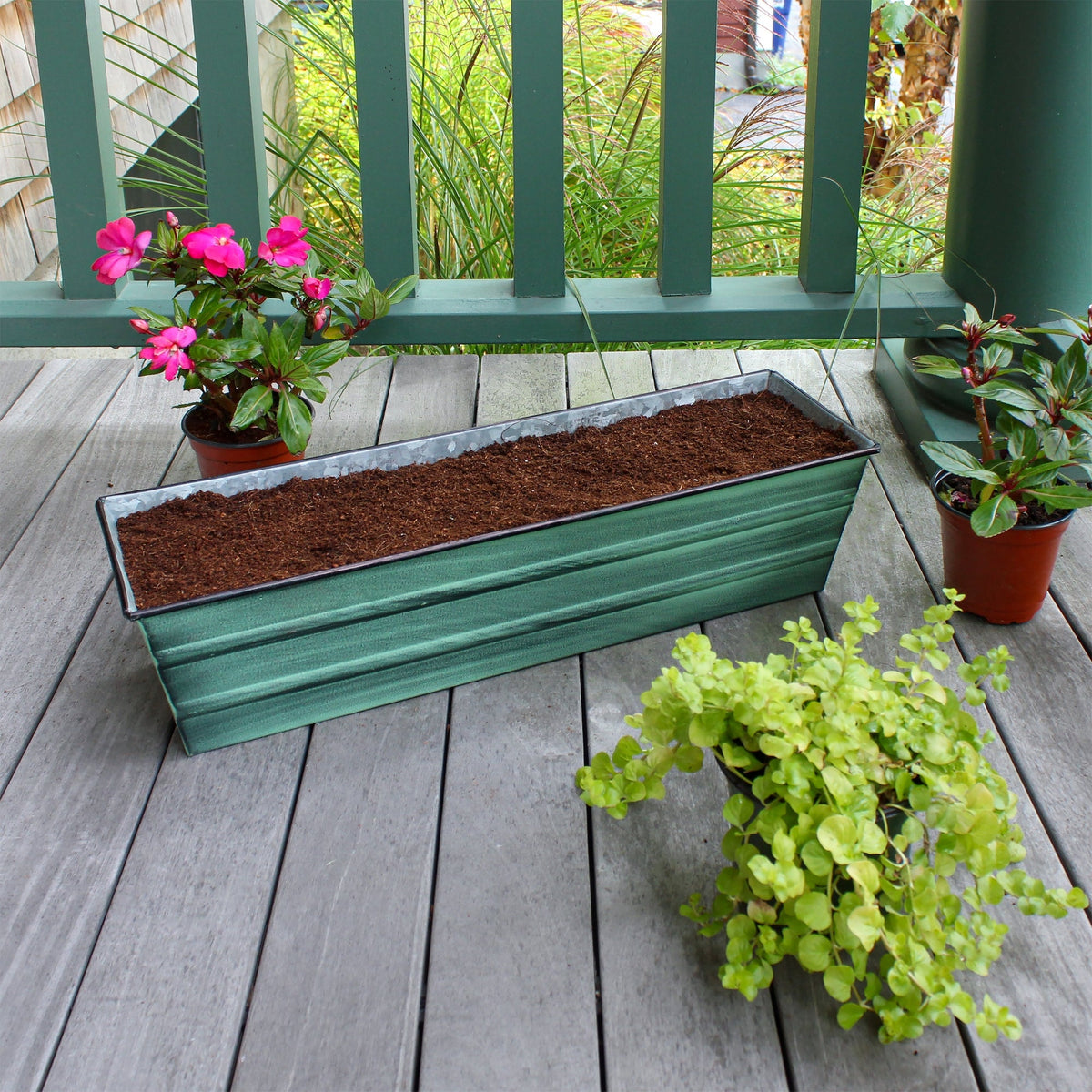 Bloom Box Garden Growing Kit, Small Green with Brackets for 2 x 4 Railings Flower Box Brackets