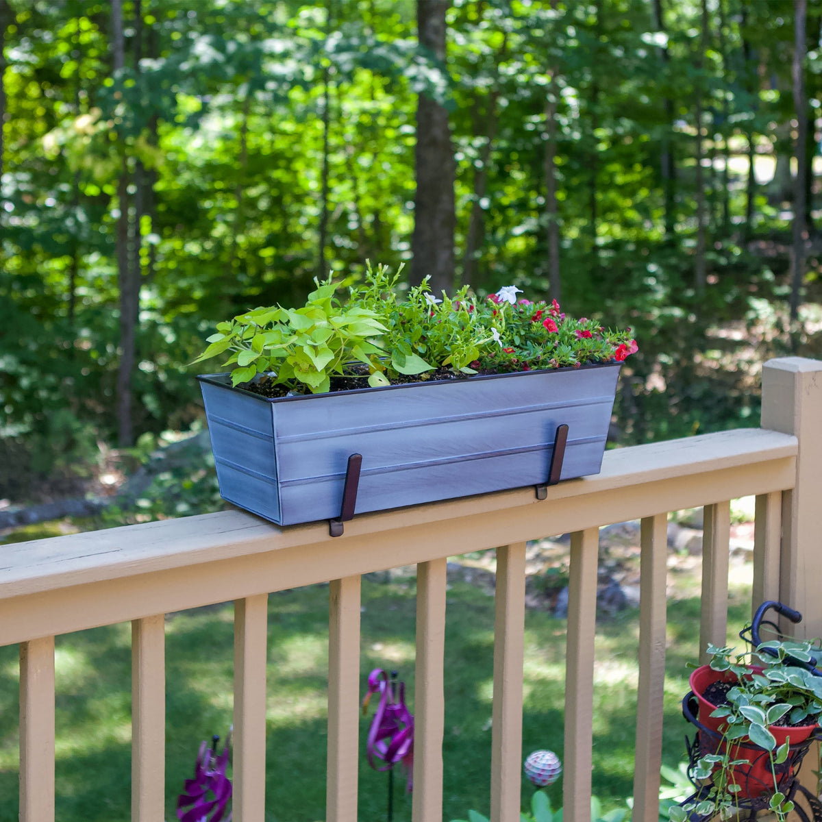 Bloom Box Garden Growing Kit with Brackets for 2 x 6 Railings Flower Box Brackets