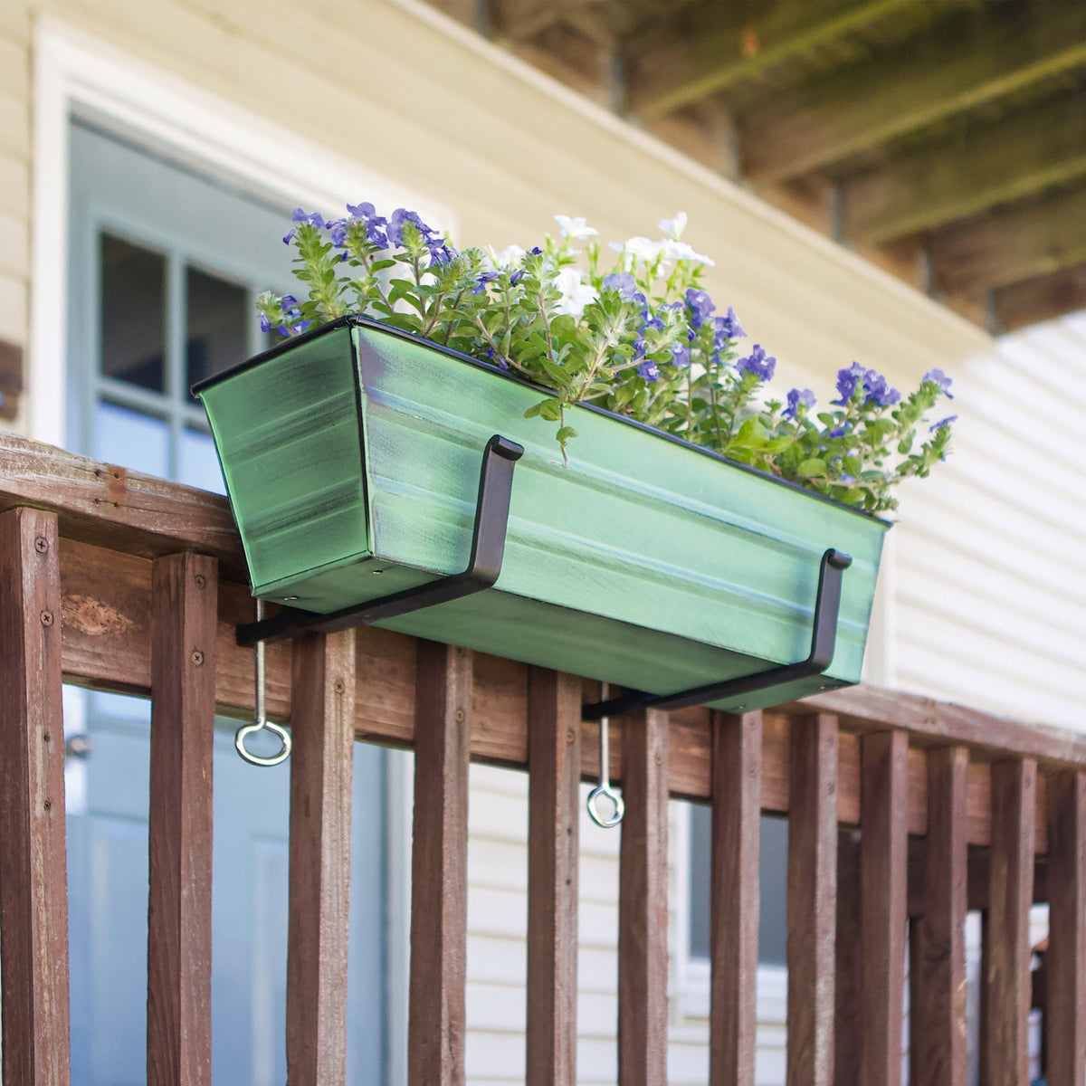 Bloom Box Garden Growing Kit with Clamp-On Brackets Flower Box Brackets