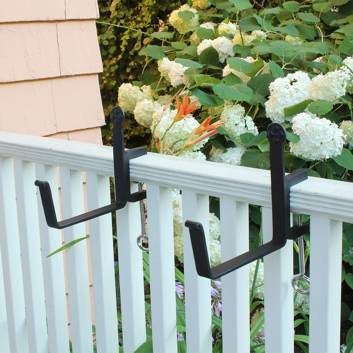Bloom Box Garden Growing Kit with Clamp-On Brackets Flower Box Brackets