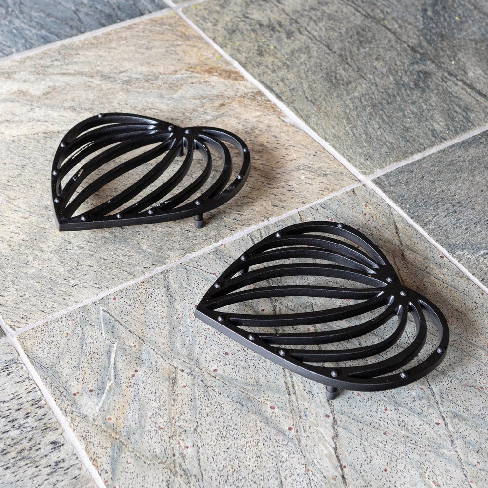 Wrought Iron Trivets – Decorative and Functional Plant &amp; Kitchen Accessories O-Hook Railing Pole